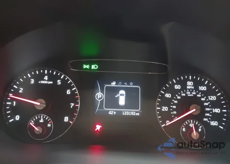 2016 Kia Sorento 2.4L Lx z USA, uszkodzony, nr VIN 5XYPGDA32GG097796